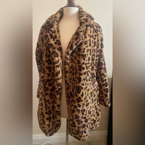 Love Tree leopard Faux fur jacket